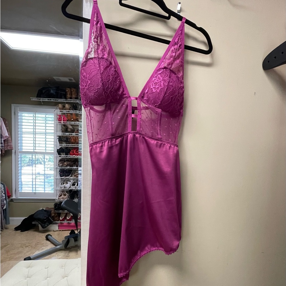 Fredericks Medium Lace Trim Nightgown 13 1/2 x 26
